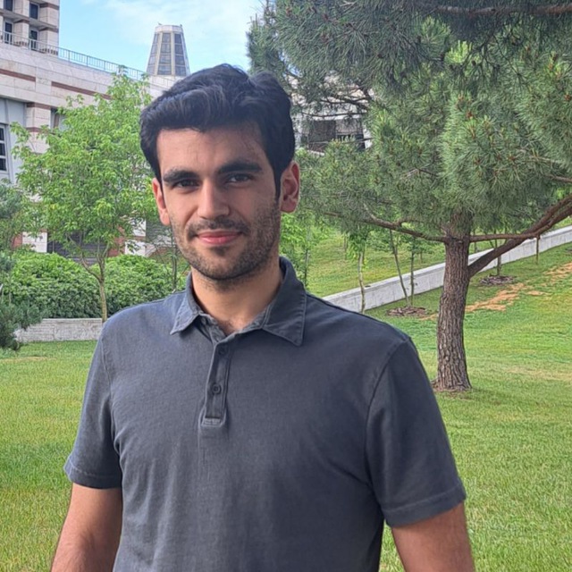 Araz Haghnazari Esfahlan